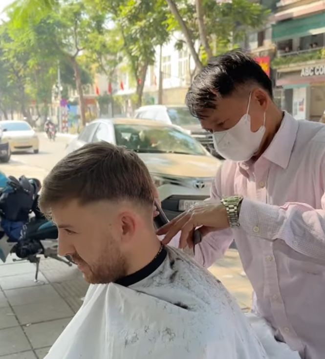 Vietnam Sokak Berberi
